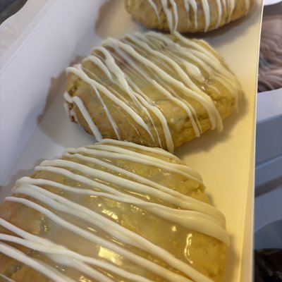 Frosted Lemon 