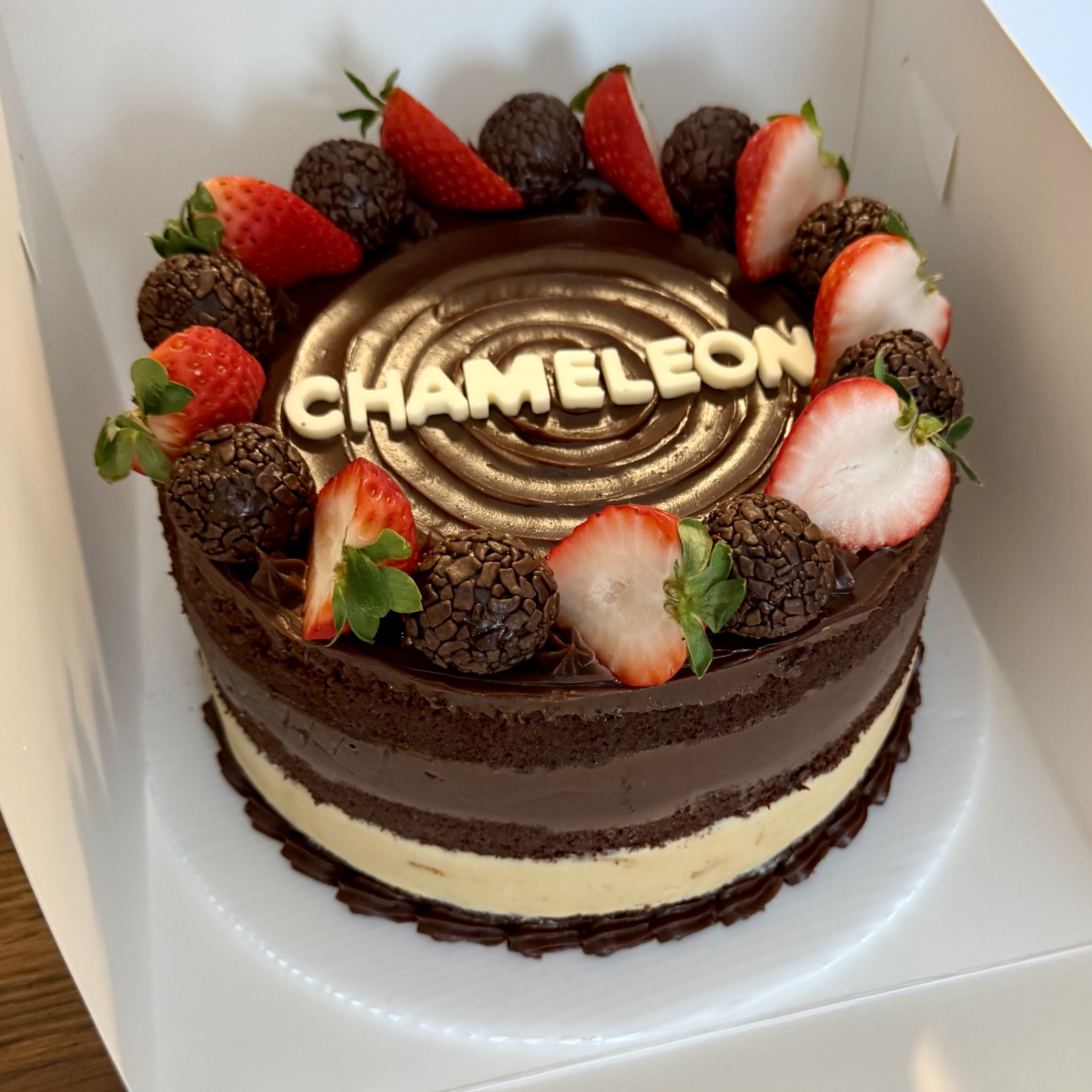 Cake (Brazilian Style) - 10 inch
