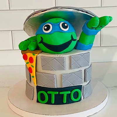  Custom Cake 6” 