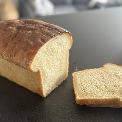Granny’s Artisan Large White loaf 