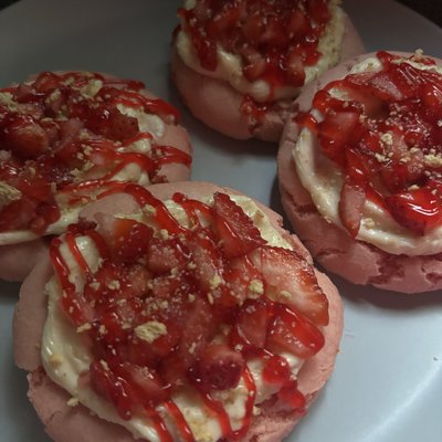  Strawberry Cheesecake 