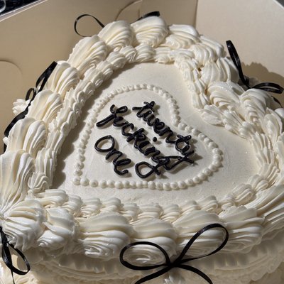 9” Heart Cake