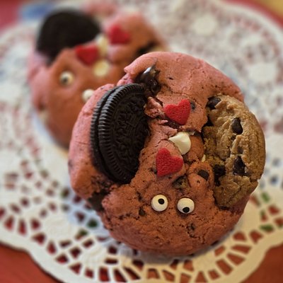 6 Cookie Monster Struck By Cupid