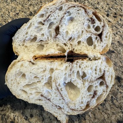 [Fridays Peabody ] Cinnamon & Sugar Sourdough Loaf