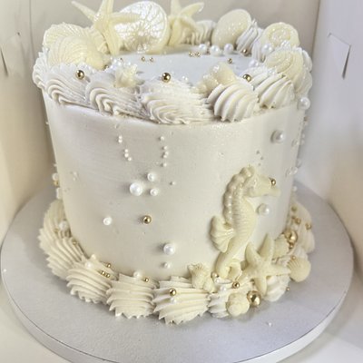 Single Tier Custom Cake
