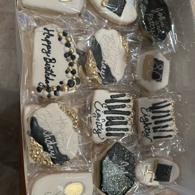 Sugar Cookies 1 Doz W/ Gold/air Brushing/writing