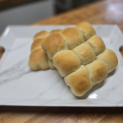 Plain Sourdough Dinner Rolls 