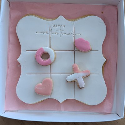 Valentine's Noughts & Crosses 