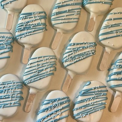 Cakesicles