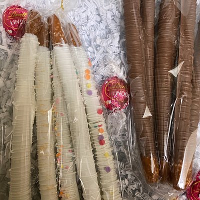 Chocolate Covered Pretzel Rods Or Twists