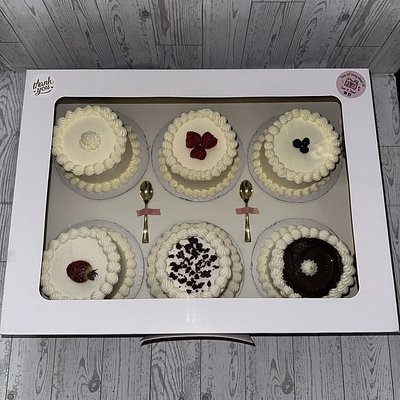 Cake Tasting Box Large
