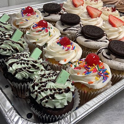 Variety Cupcakes (1 Dozen)
