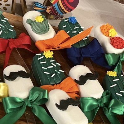 Cakesicles 