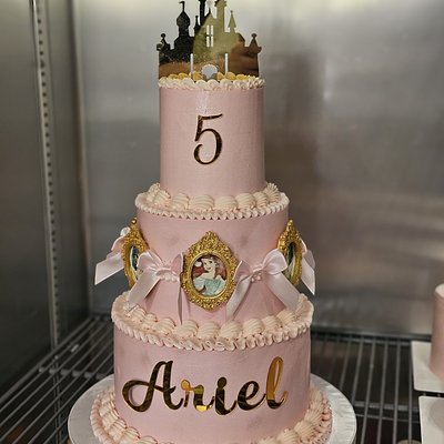  Tiered Cake 