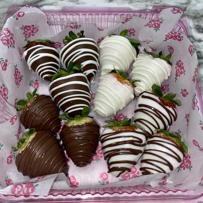 Chocolate Strawberries (Dozen)