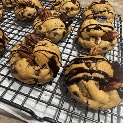 Stuffed Chocolate Chip W/Drizzle