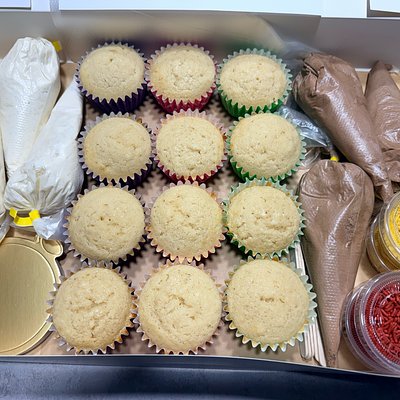 DYO Cupcakes Kit