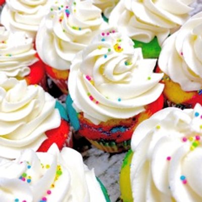 6 Funfetti Cupcakes 