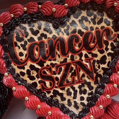 Single Layer Heart Cake 