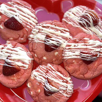 Strawberry Cheesecake Cookies