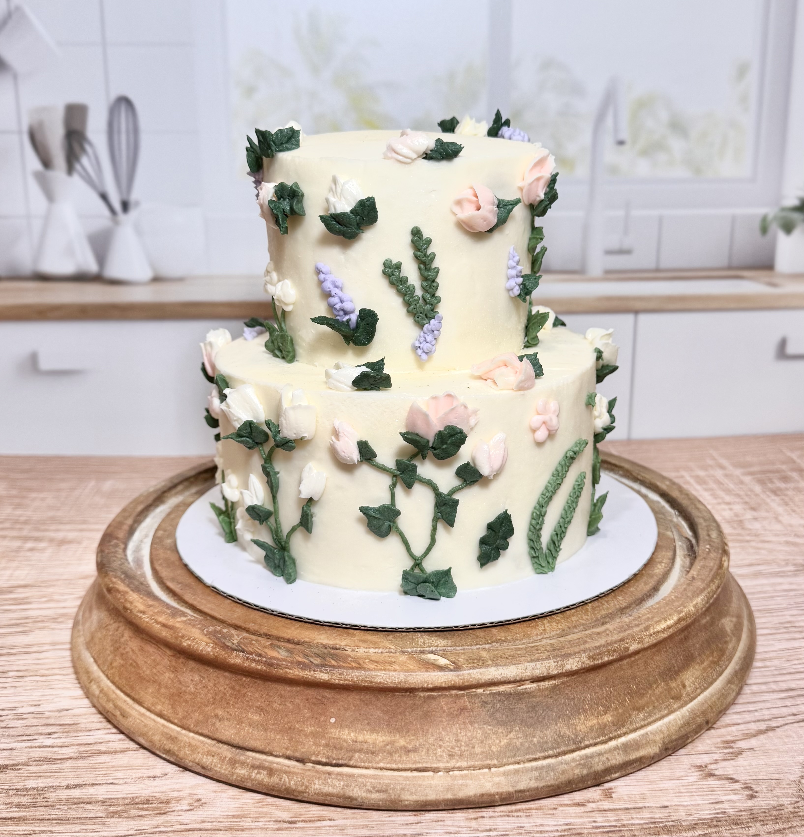 Two Tiered Cakes (Servings Based On Size)