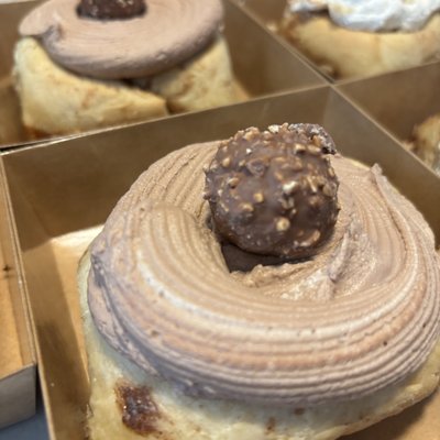 Nutella Cinnamon Rolls (4 Count)