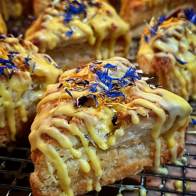 Beehive Bouquet Scone (4 Pack)