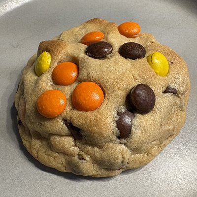 Reese’s Stuffed Peanut Butter Cookie