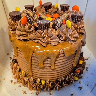 Reese’s Blast Cake - 6 inch