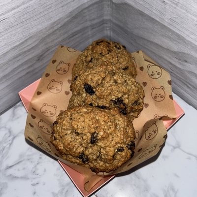 A Dozen Oatmeal Raisin 
