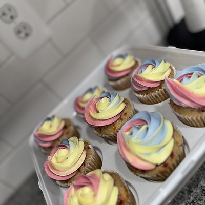 Vanilla Cupcakes (basic) 