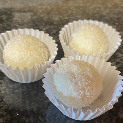 White Chocolate Coconut Truffles 
