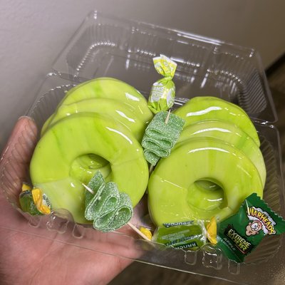 Medium Candy Pineapples