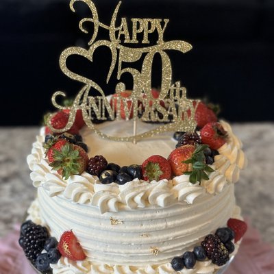 Custom Round Cakes! 