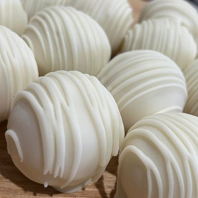 Vanilla Cake Balls