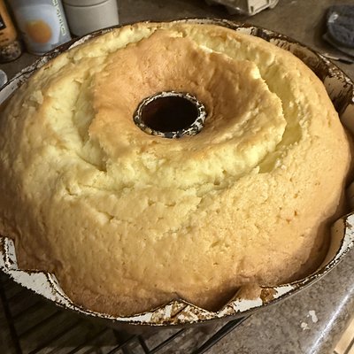 The Best Sour Cream Poundcake