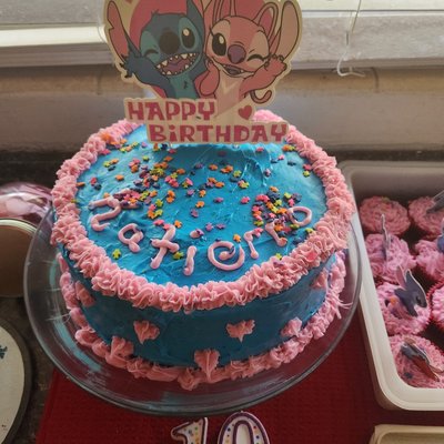 8" Round Cake