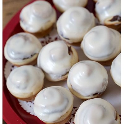 Miniature Cinnamon Rolls (8ct)