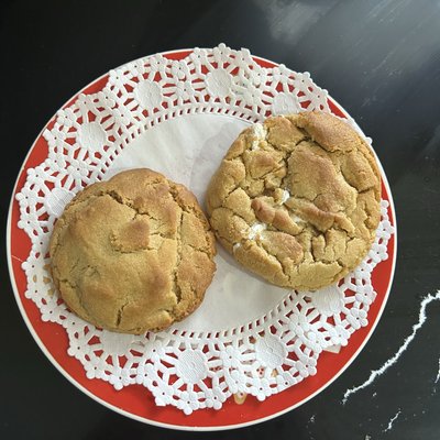 Fluffernutter Cookies (peanut butter and marshmallow)