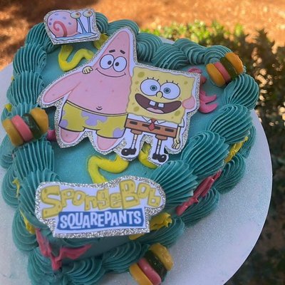 8INCH HEART CAKE ( 1 LAYER ) 