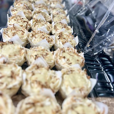 Coconut Crème Cupcakes 