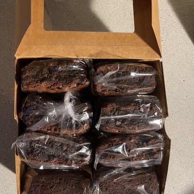 Dozen Brownies 