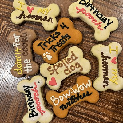 Doggie Cookies (1 Dozen)