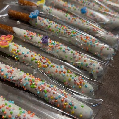 Dipped Pretzel Rods - 12 Count