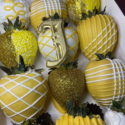 Strawberries ( SMALL CASE ) 