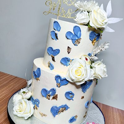 2 Tier Wedding cake 