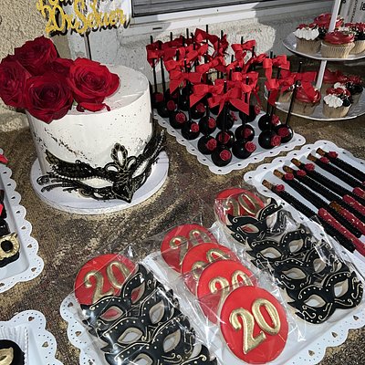 10inch Cake & Medium Package 