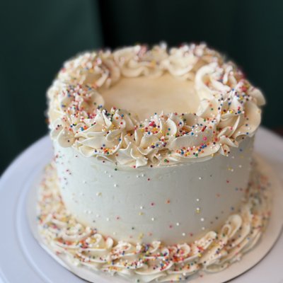 Custom Cake 🍰 