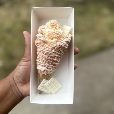 Strawberry crunch cheesecake cone