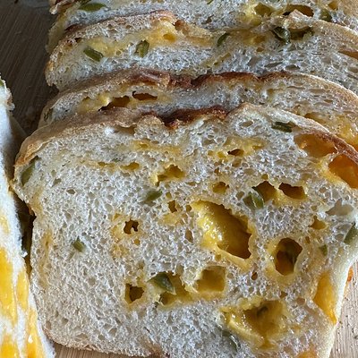 Cheddar Pepper Loaf